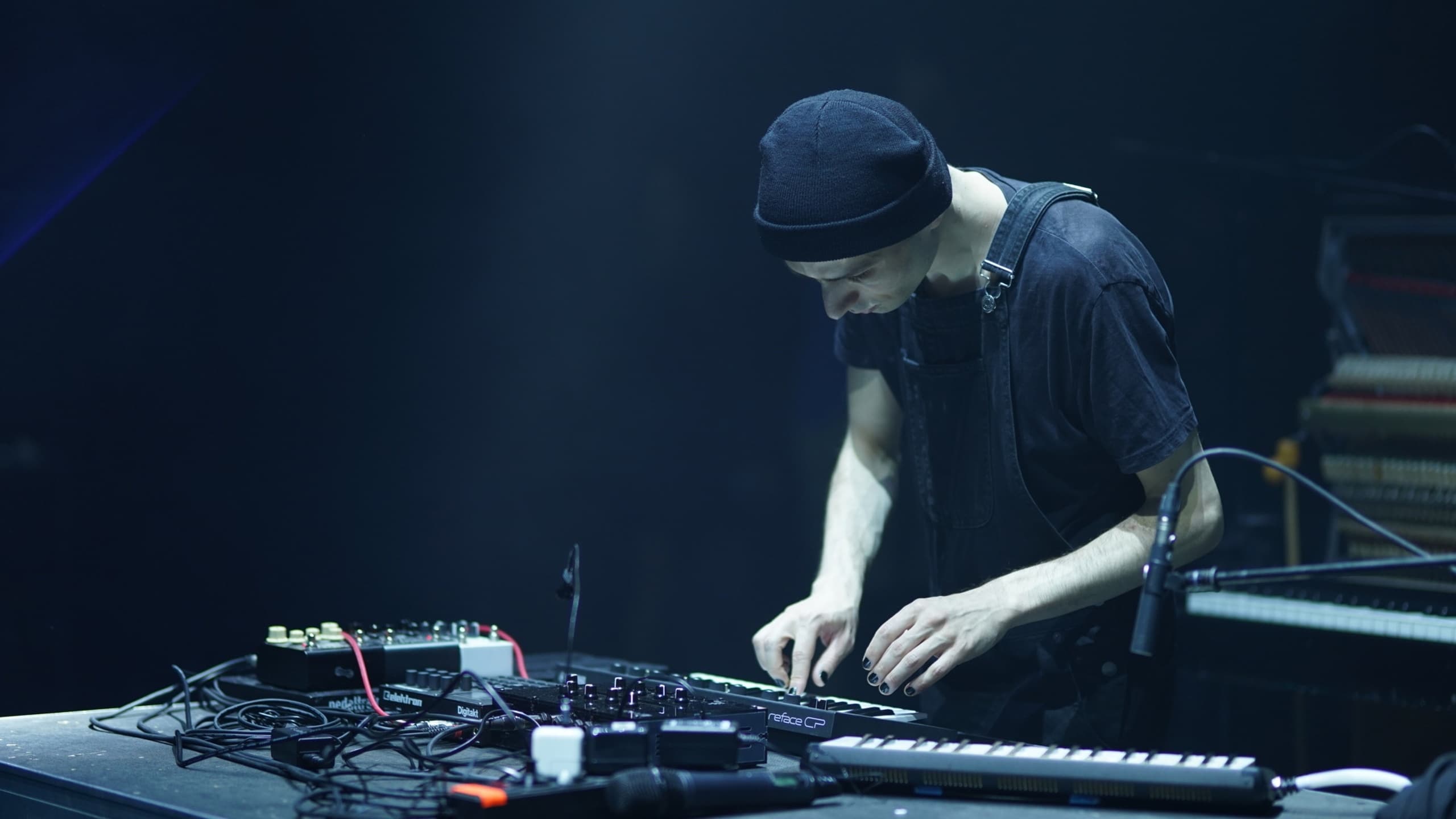 ИНО. Аудиоперформанс. Closeyoureyes, Ксюша Бурая (Новая сцена Александринского театра)