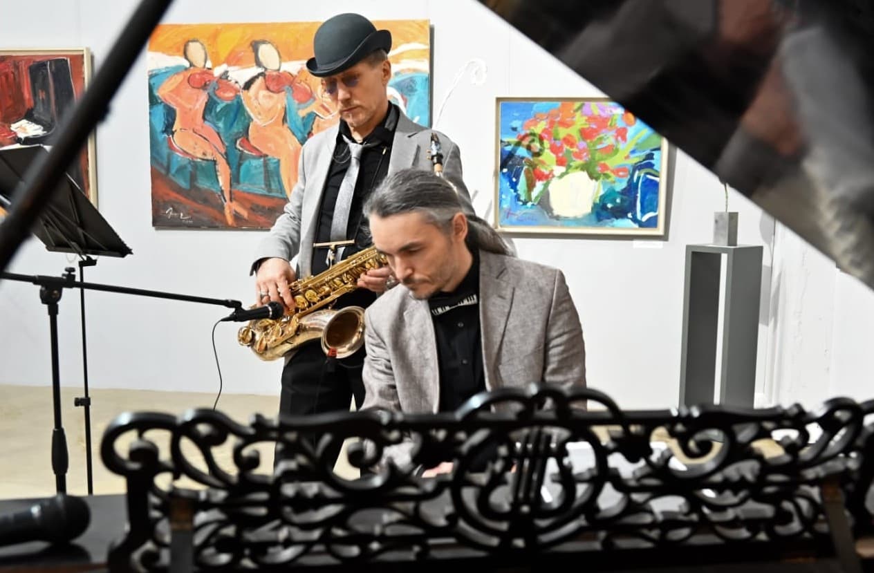 Трио Juzt. Spring Stuff (Музей Бенуа на Васильевском)