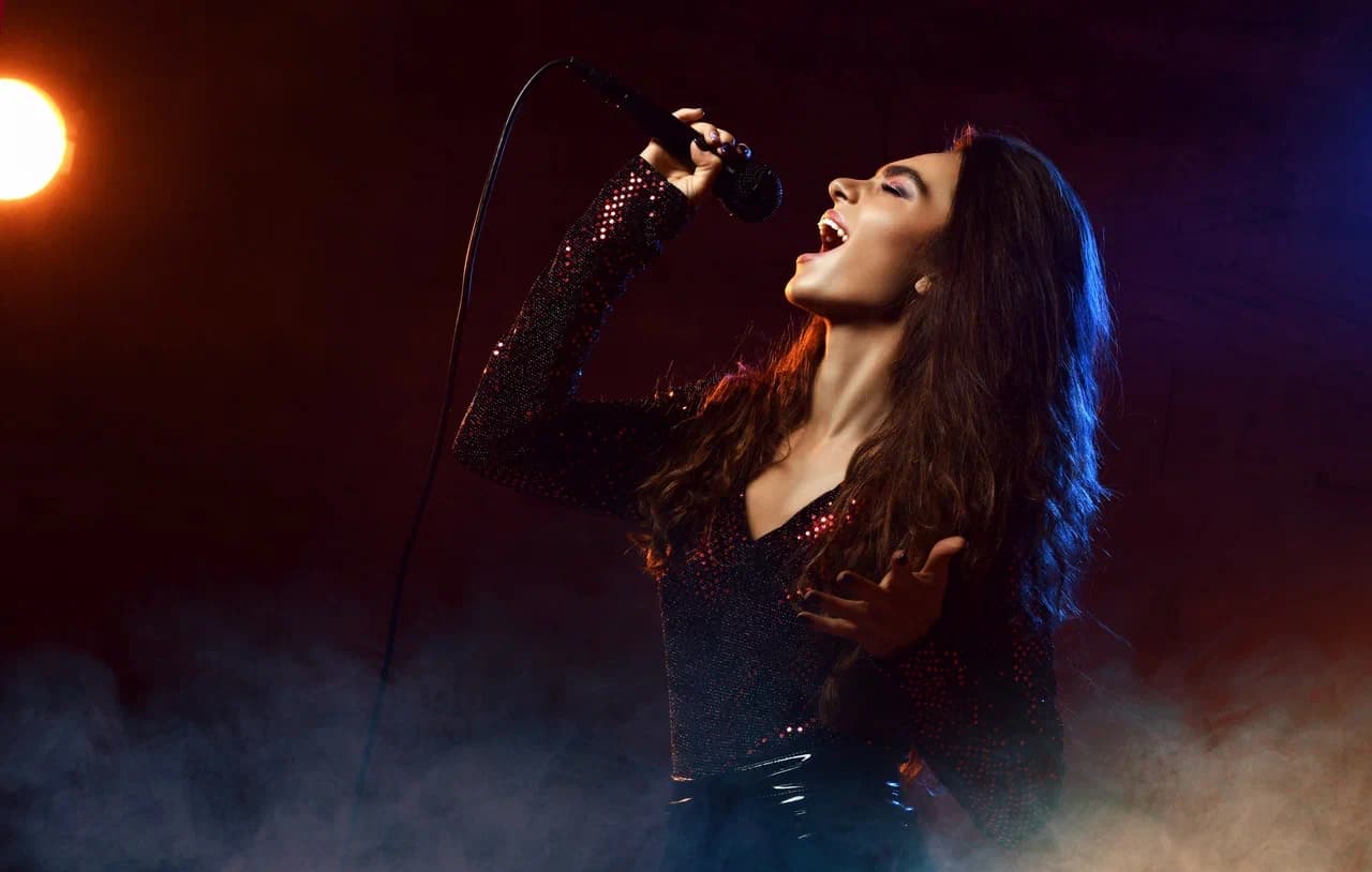 Легенды сцены (Show Must Go On)