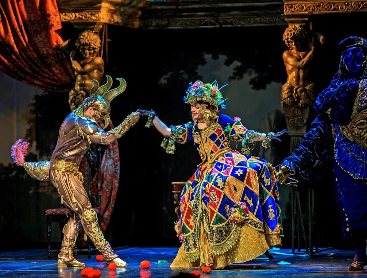 Паяцы (Санктъ-Петербургъ Опера)