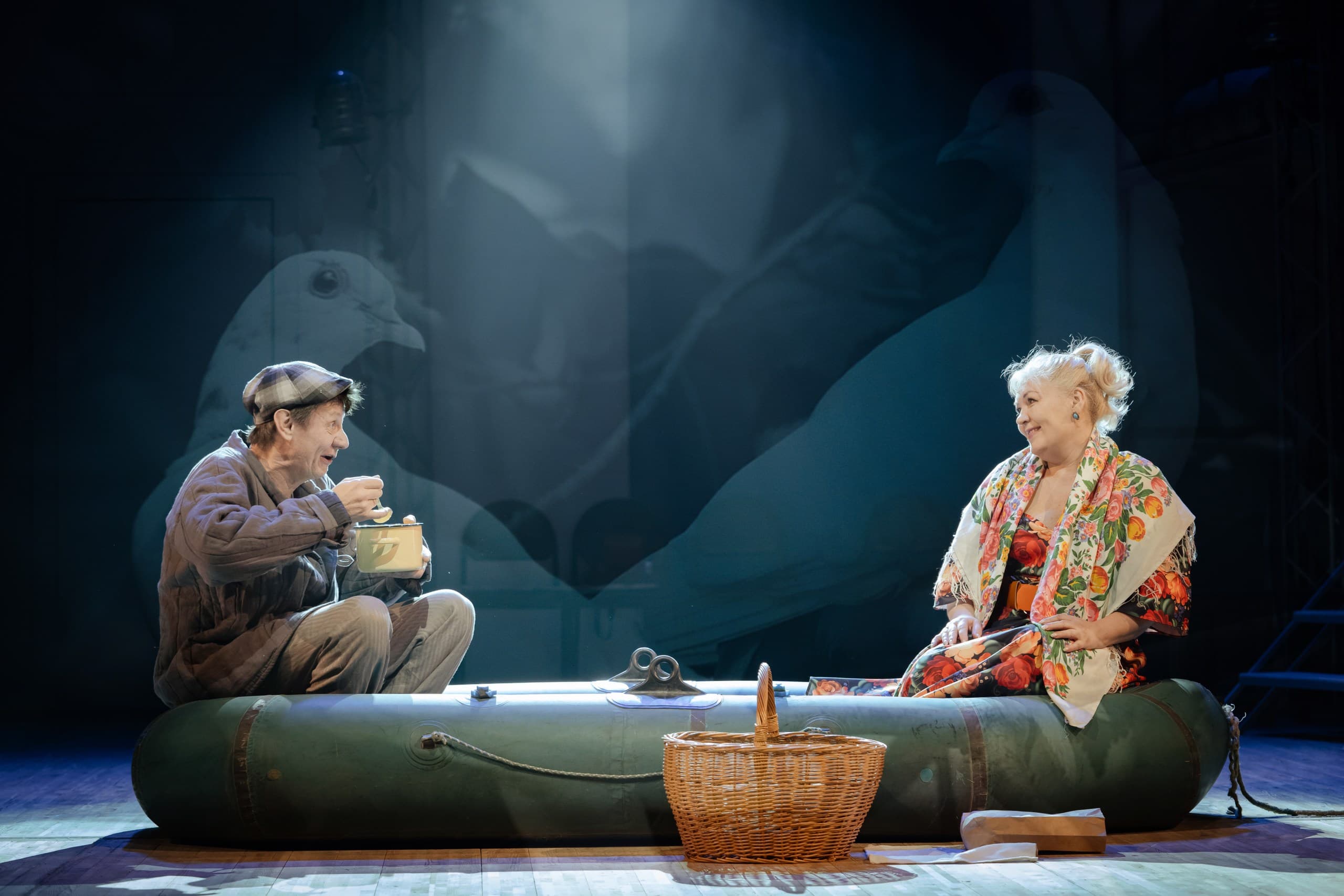 Любовь и голуби (Луначарский (Черногорск))