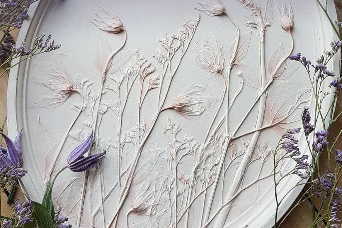 Ботанический барельеф (Культурный центр «Урал»)