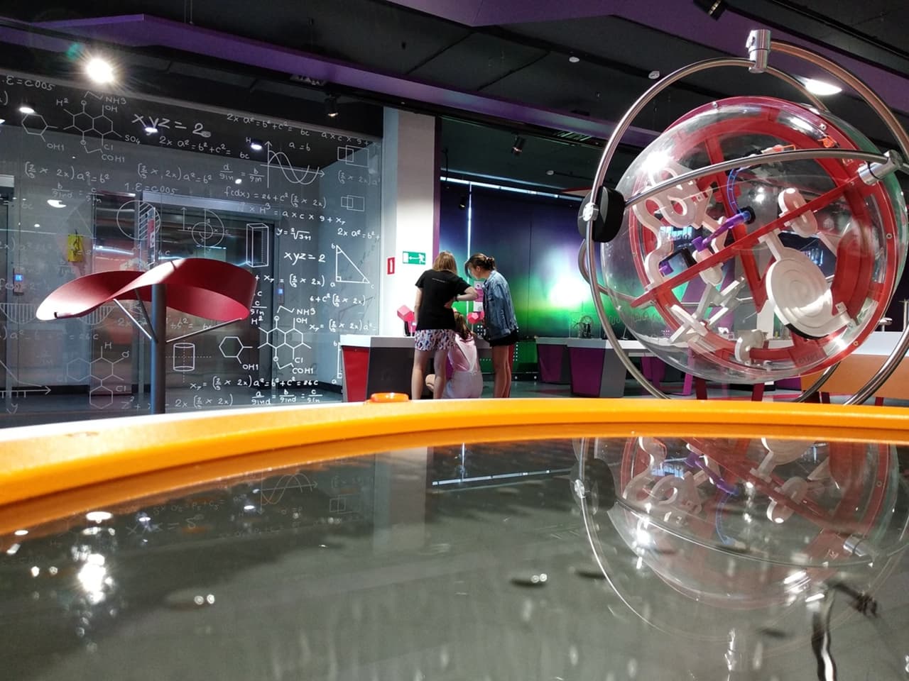 Экскурсия по экспозиции музея «Точка гравитации» (Точка гравитации)