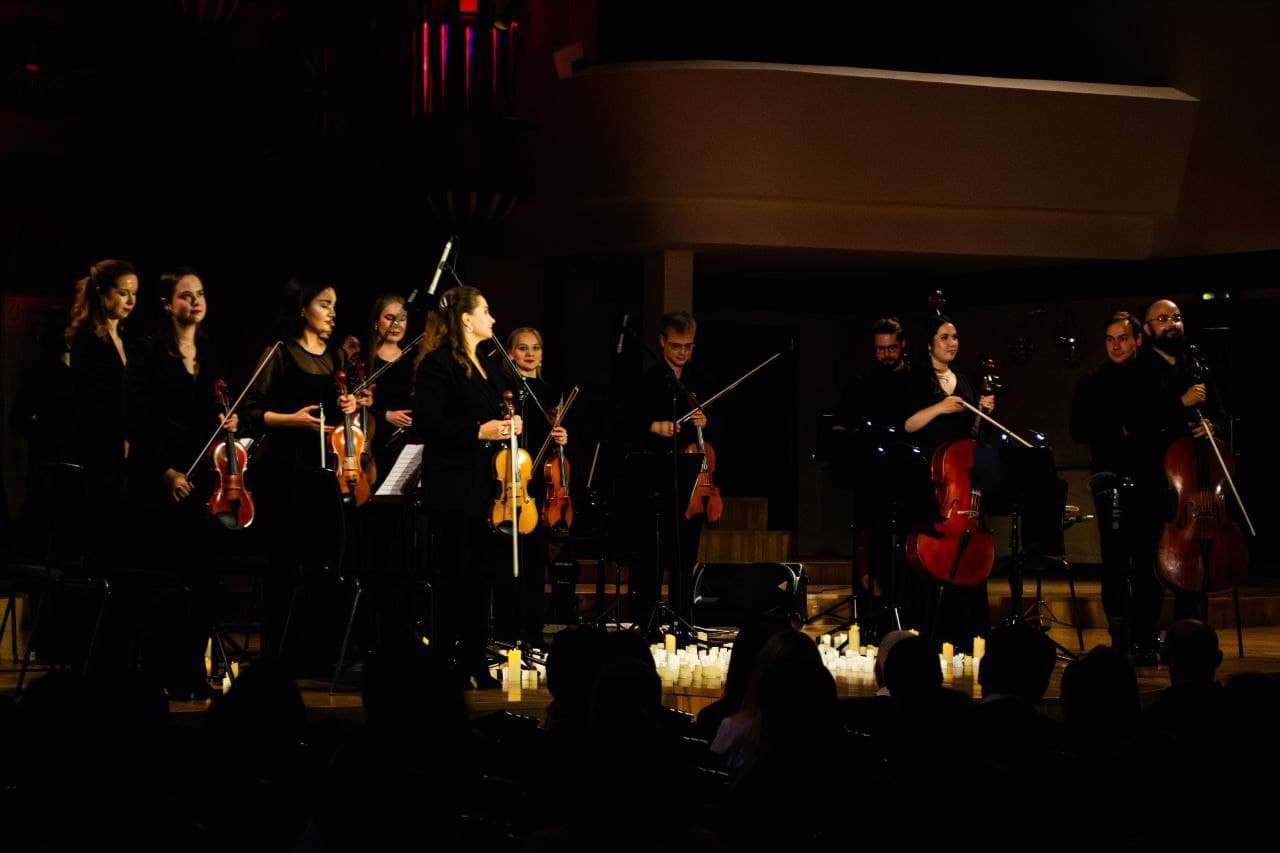 Пламя и нежность (Галерея современного искусства)