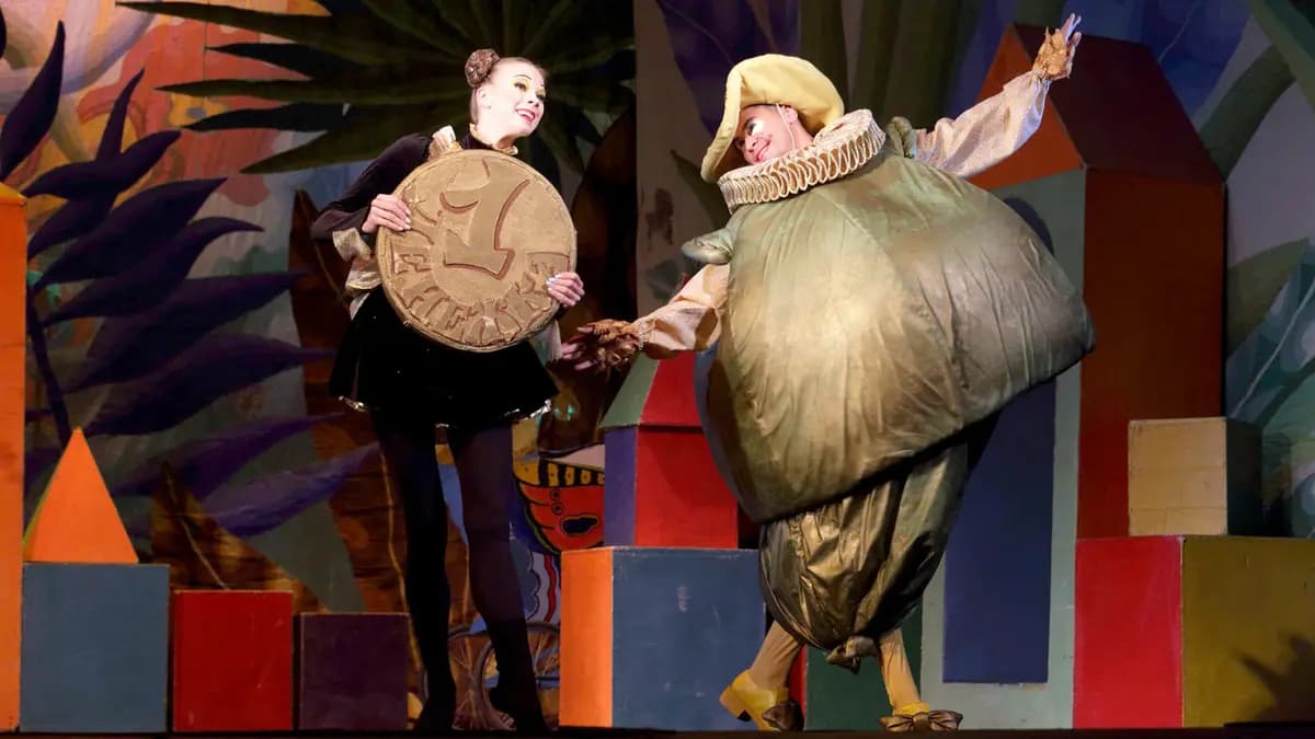 Муха-цокотуха (Театр музыкальной комедии)