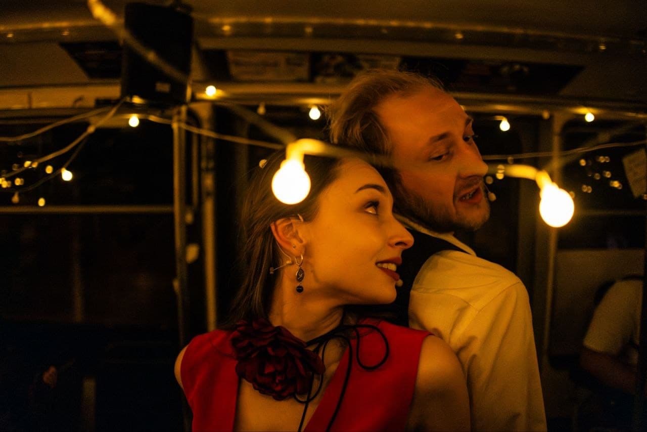 Счастливый билет (Трамвайная остановка «Улица Горького»)