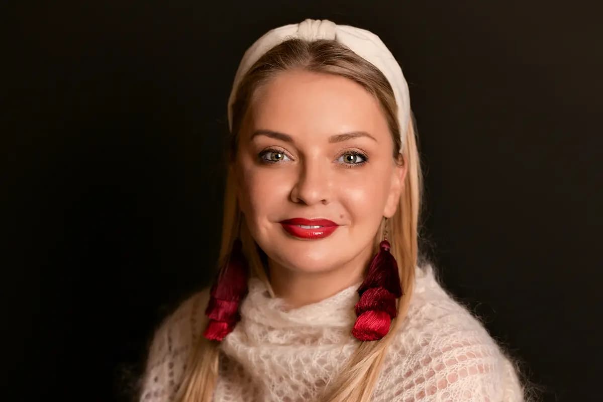 Победа. Музыка. Весна (Белый зал Политехнического университета)