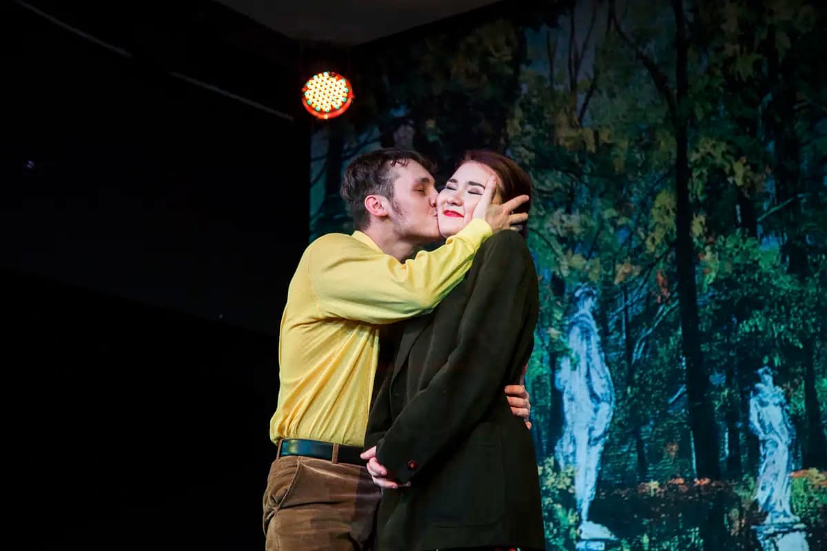 Скамейка (Театр на Булаке)