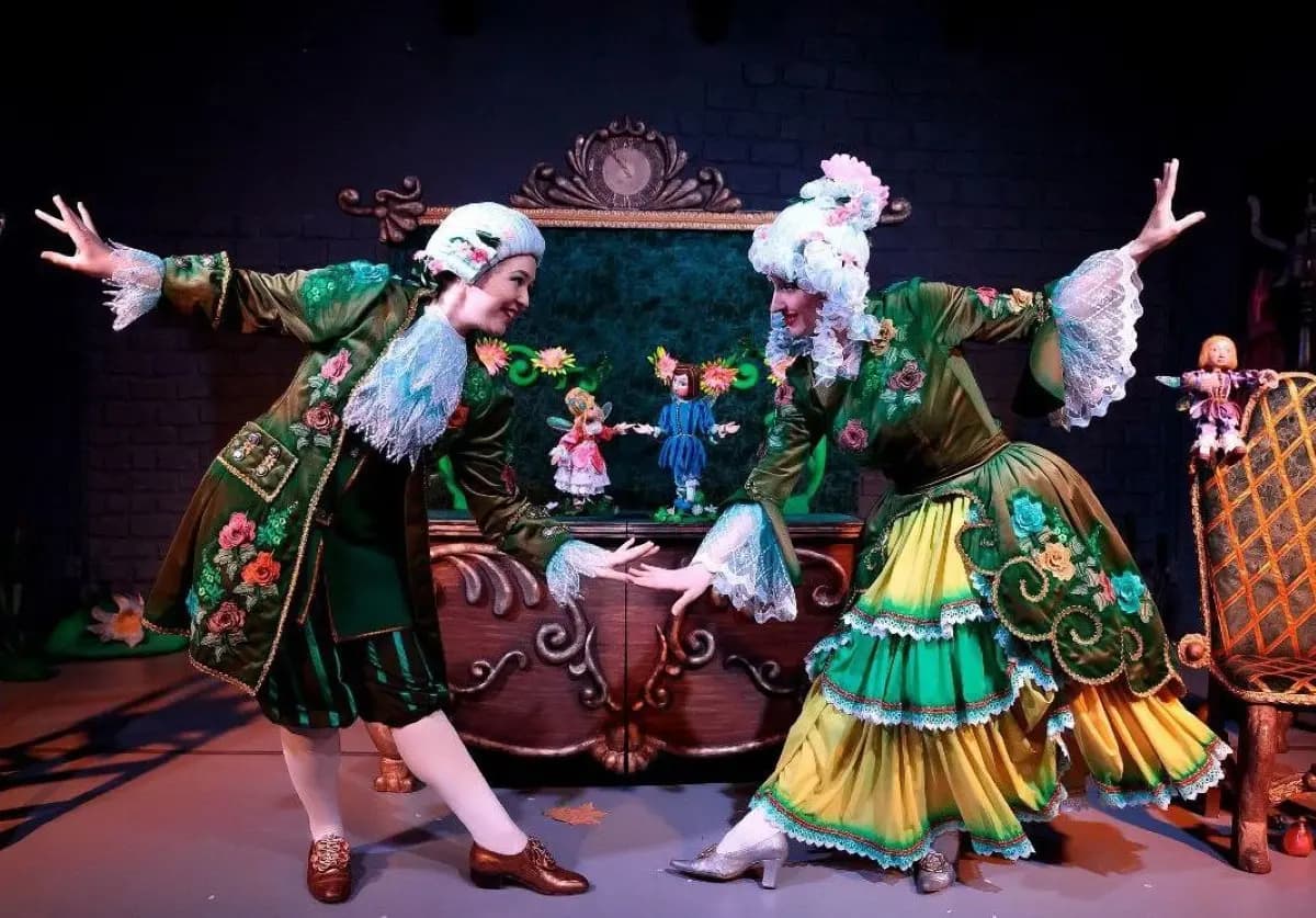 Дюймовочка (Свои)