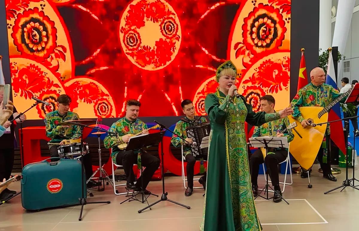 Песни фронтовых бригад (Филармония)