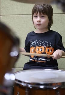 Сила ритма: Концерт барабанщиков. Учащиеся преподавателя Д.В.Панькина