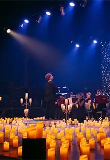 Ханс Циммер и Людовико Эйнауди: двойной концерт в сиянии тысячи свечей