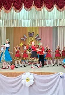 Школьный калейдоскоп танцев. Музыкальная гостиная