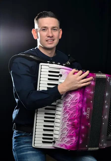 За гранью аккордеона: ГОНИ РТ и Александр Поелуев