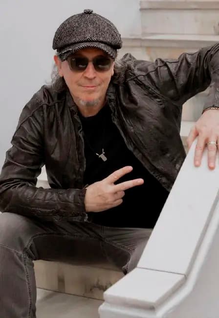 Сергей Галанин и группа «СерьГа»