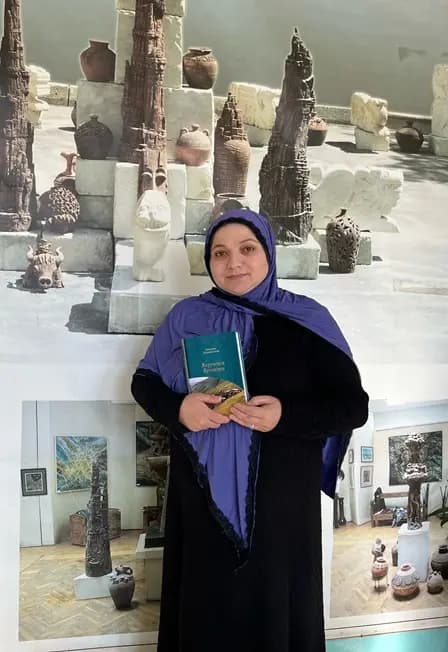 Презентация книги «Жергъенги Жугьабиги» Жавгарат Гасангусейновой, члена Союза писателей России