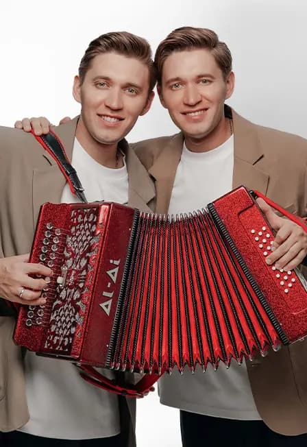 Айдар и Алмаз Юнусовы