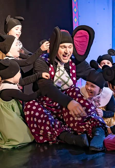 Слоненок пошел учиться