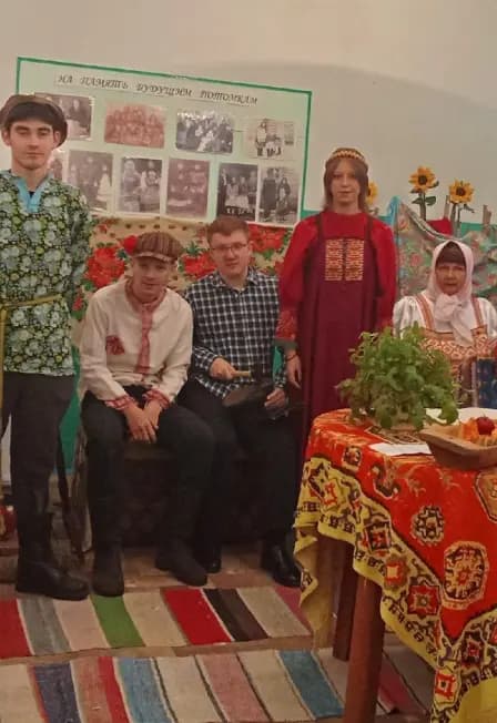 Познавательная программа "Путешествие в царство старины"