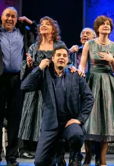 О любви немало песен сложено...