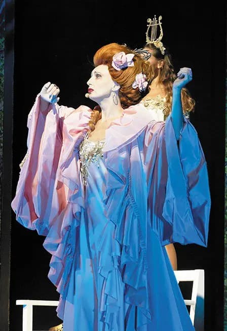 Коломба или бумажные розы