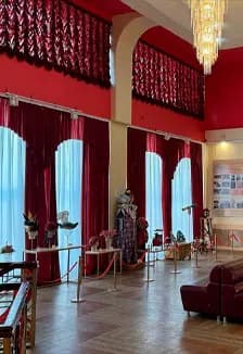 Экскурсия по театральному закулисью