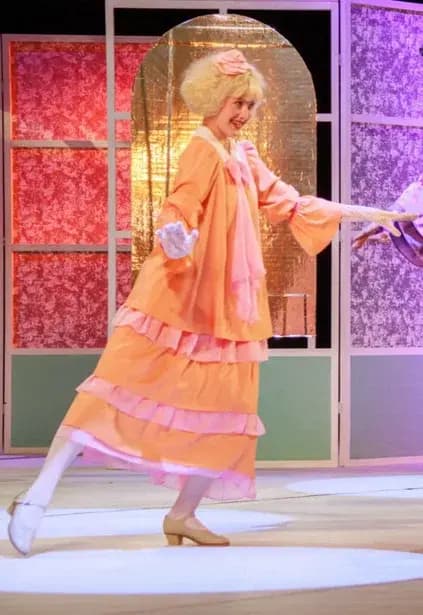 Здравствуйте, я ваша тетя!