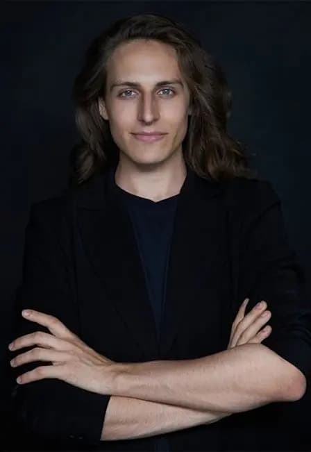 Владимир Вишневский играет концерты Шопена