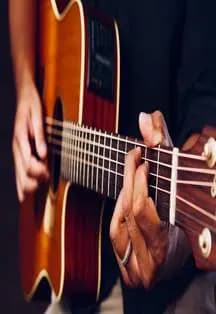 Знакомство с шестиструнной электрогитарой и основными приемами игры на ней