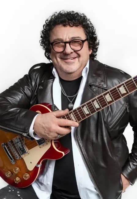 Игорь Саруханов