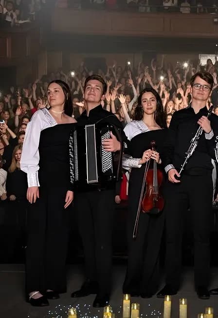 Симфа-шоу «а-Ля Русс». Рок-поп и Симфа-джаз хиты в пламени свечей