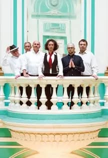 Кавер-бэнд Holy Blacksmith. Джаз, блюз, кантри и рок-н-ролл на сцене Noisy River