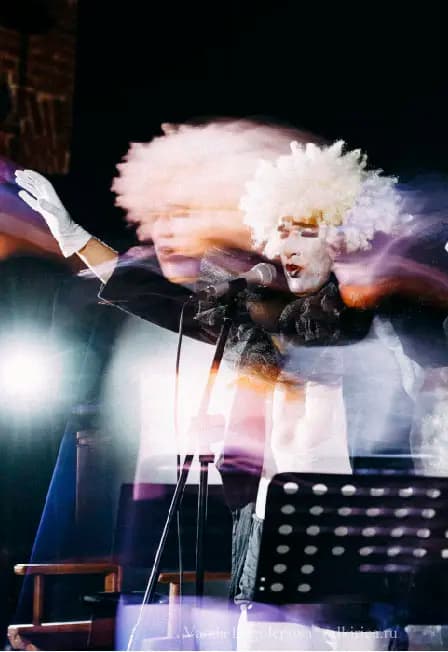 Роман с эмигрантом