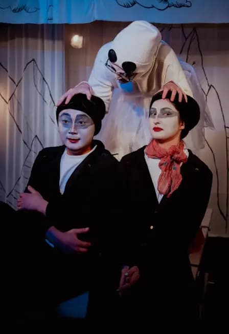 У Ковчега в восемь