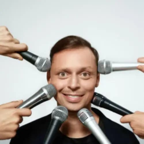 Виктор Комаров