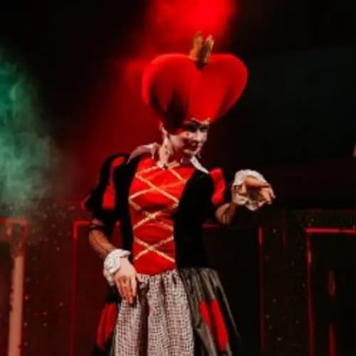 Алиса в стране чудес