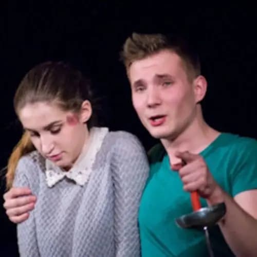 Девочка и апрель