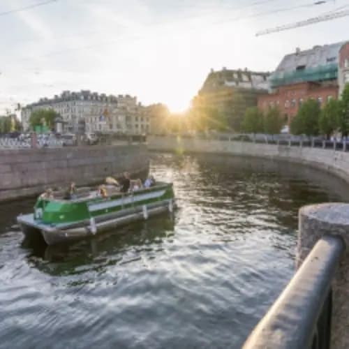 Вдоль Петроградки – водная прогулка