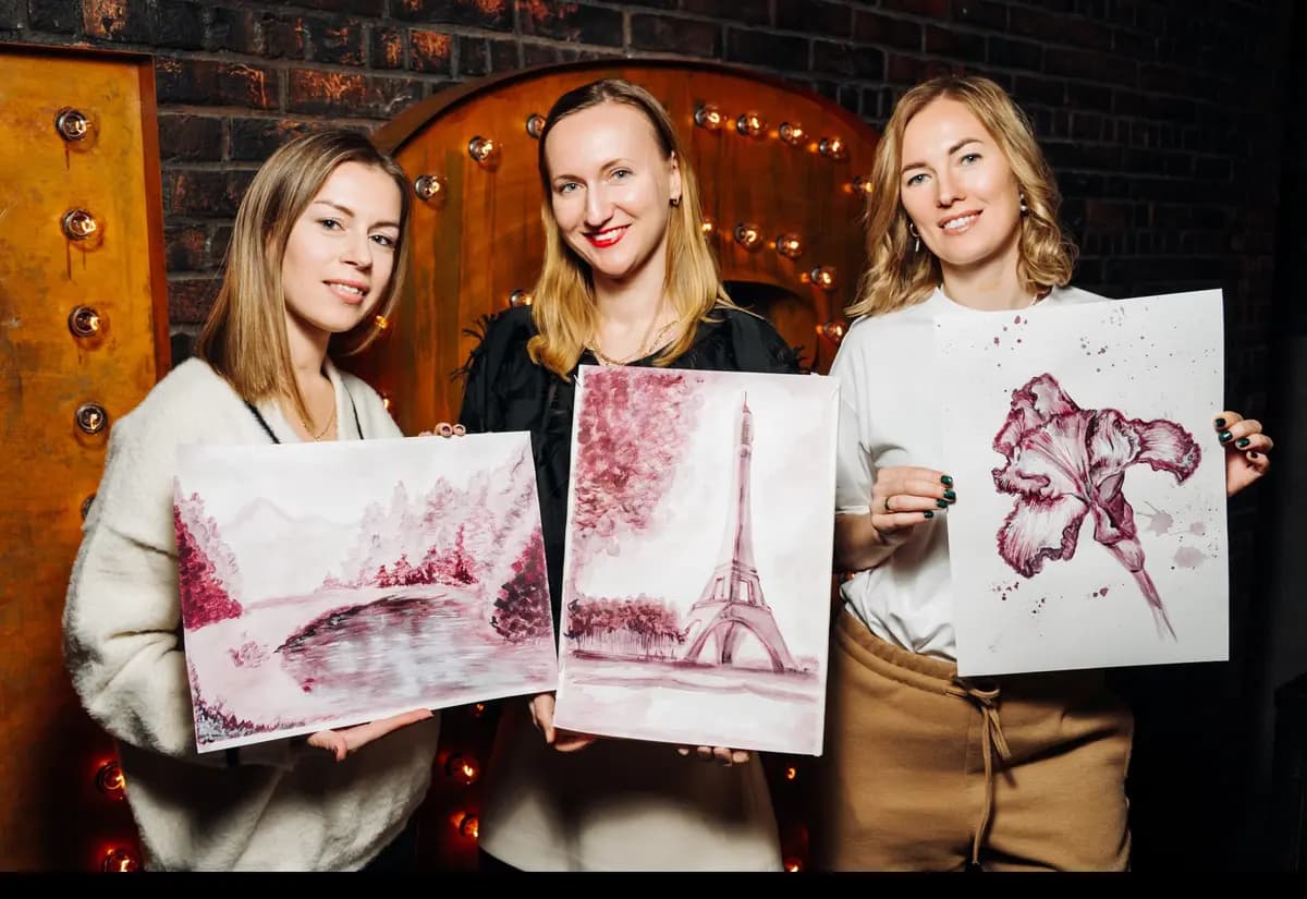 Арт-вечеринка Artvibes. Рисуем вином в ресторане Сплетни бар Анна Асти