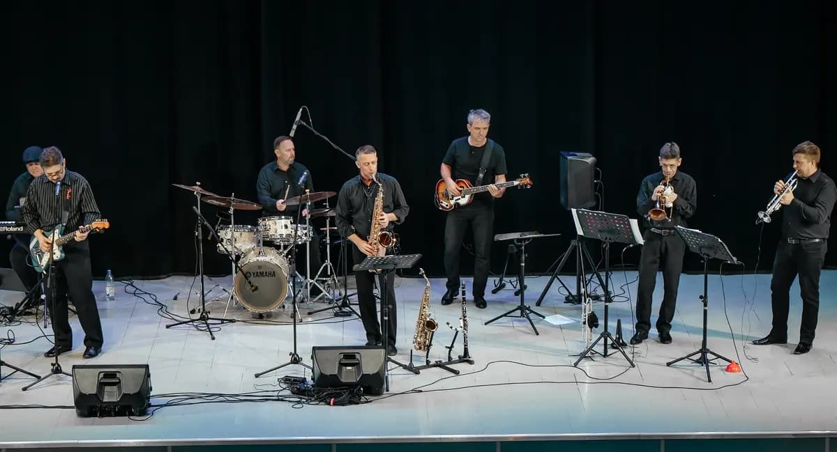 Я помню апрель