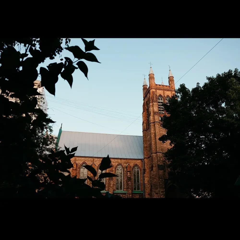 Саундтрек-шоу в Англиканском. Музыка любимого кино