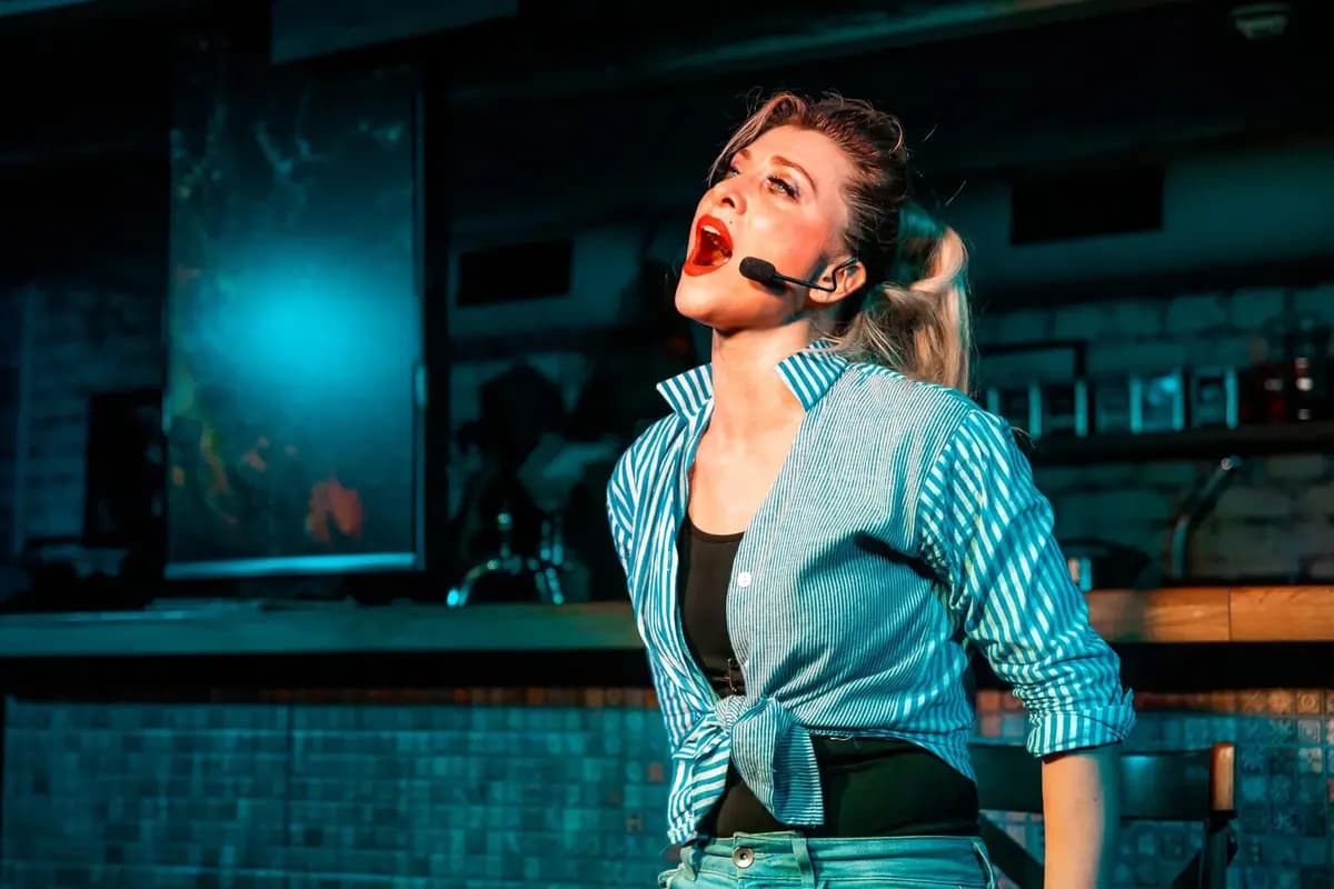 Мадонна. Восхождение (Геркулес)