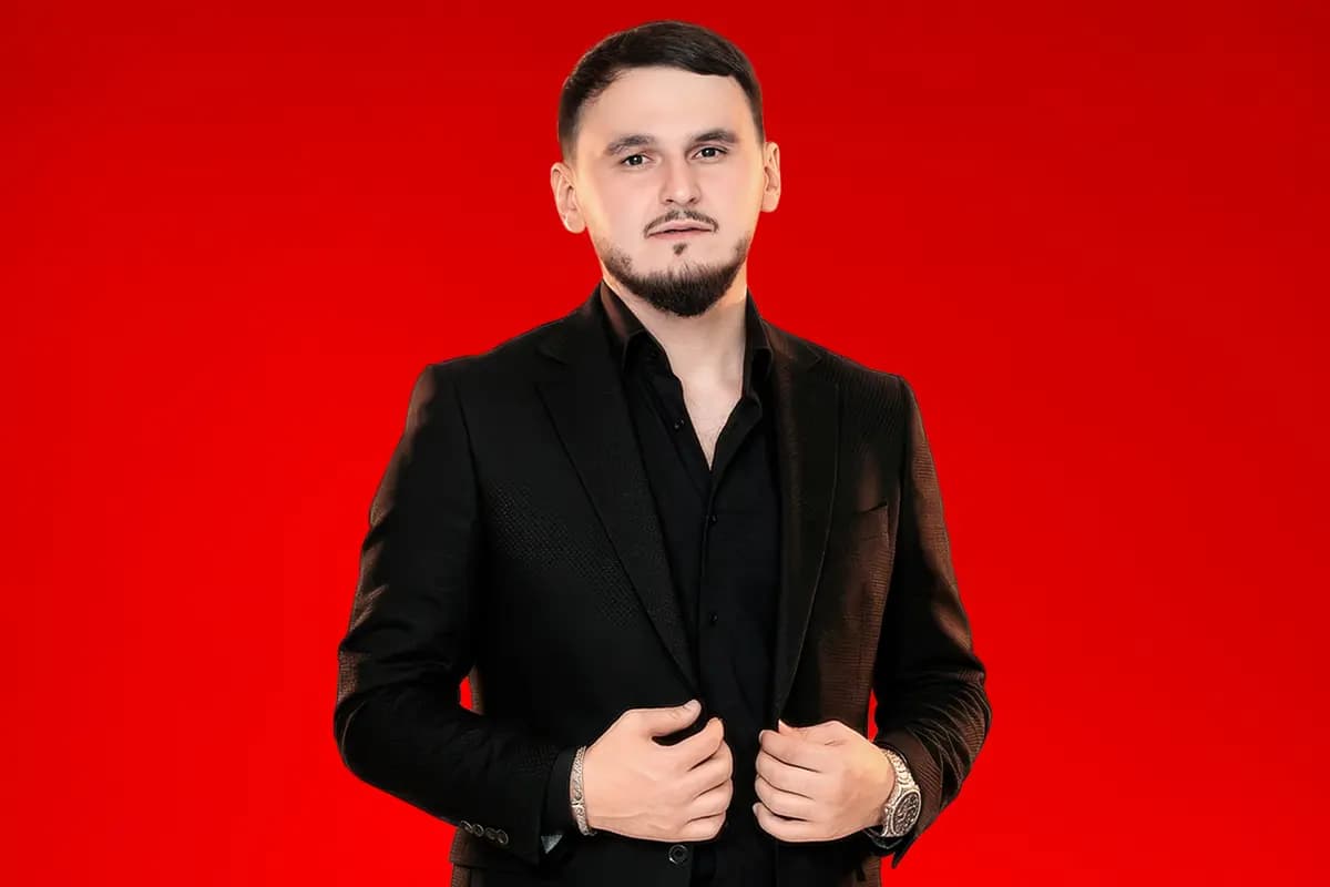 Рустам Нахушев (Амфитеатр «Зелёный остров»)