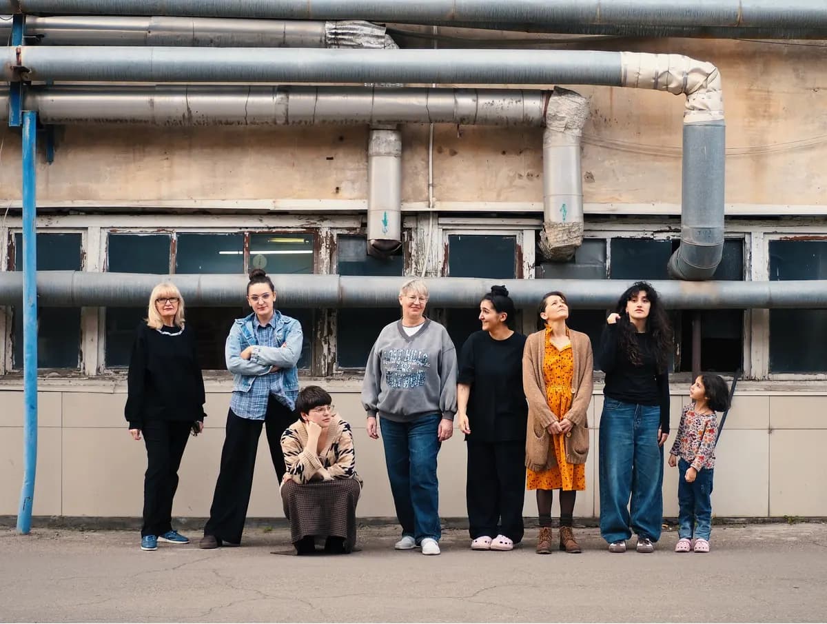 Руки женщин моей семьи были не для письма (Один театр)