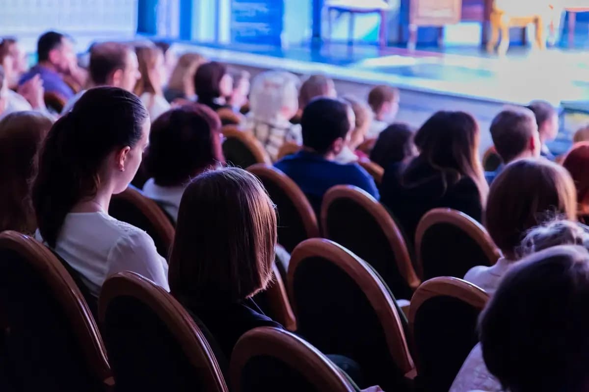 Номер 13 (Областной центр культуры «Сибиряк»)