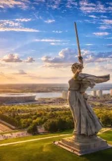 Обзорная экскурсия Волгоград 360° с посещением памятника – ансамбля «Героям Сталинградской битвы» на Мамаевом Кургане и прогулкой на теплоходе по Волге