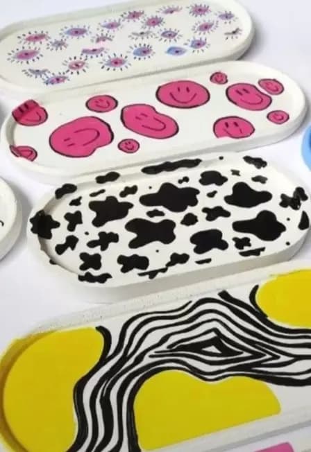 Раскрашиваем готовое изделие из гипса. Мастер-класс