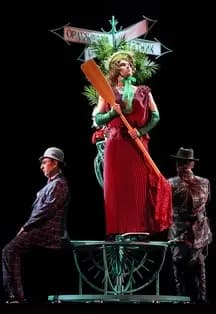 Здравствуйте, я ваша тетя!