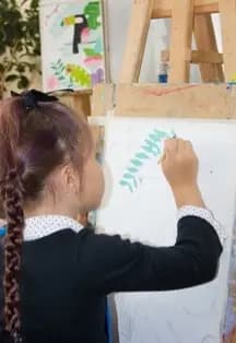 Кружок Кисточка (изостудия) (2 занятия в неделю) детского центра Школа Радость