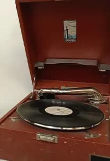 Экспонат. Экскурсия